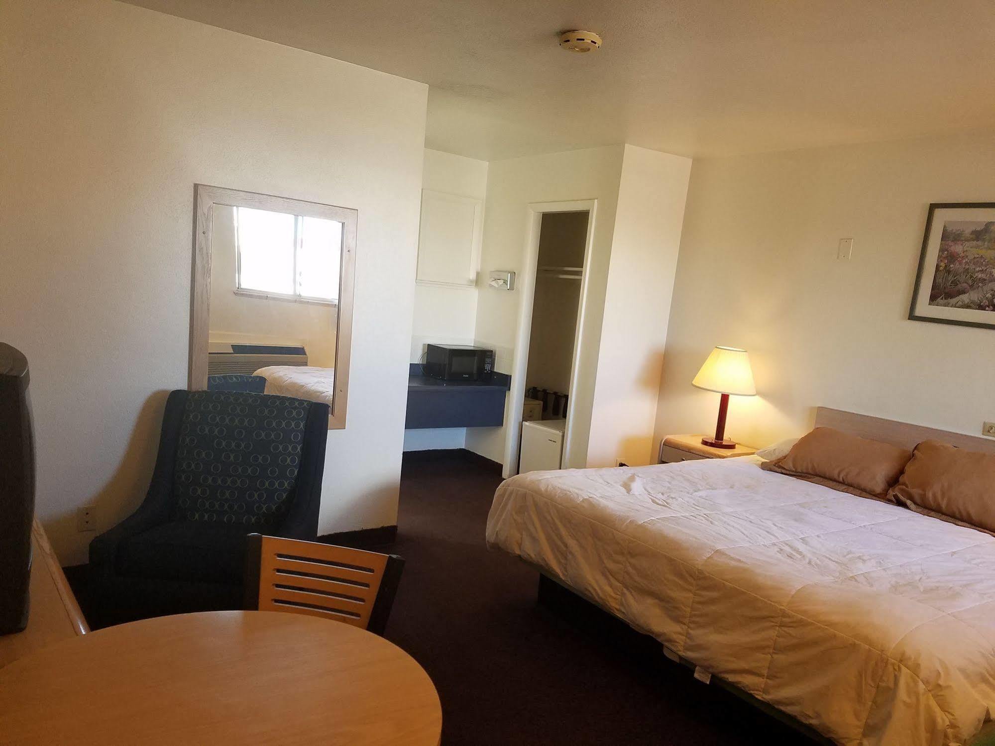 Downtown Xenion Motel Laramie Eksteriør billede